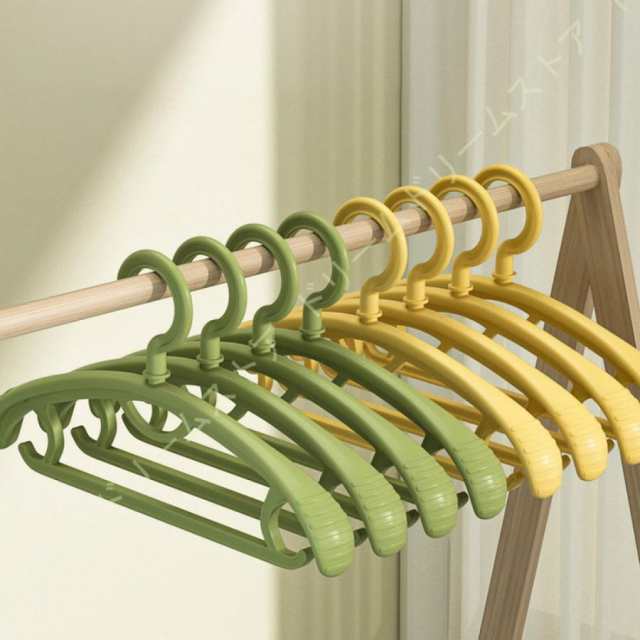【サイズ】set1=20本set2=30本長さ約42.5cm*幅約3.5cm*高さ 約20cm【商品特徴】●すべらない●跡がつかない●お洋服が変形しにくい●肩部分の歯状の凹み加工でお洋服をしっかりとキ