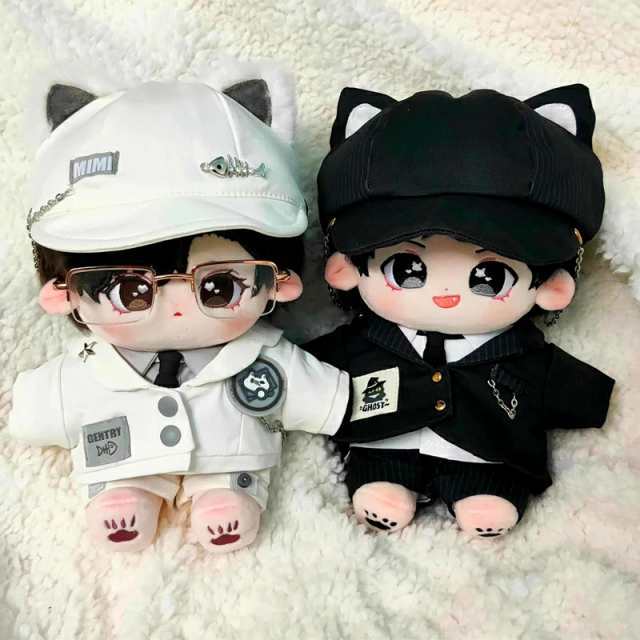 着せ替えぬいぐるみ服〈サイズ〉20cm〈商品内容〉１シャツ２コート３ズボン４鞄〈追加購入可能〉１帽子（猫耳付き）〈種類／色〉黒白〈予定納期〉一般的には、お支払い完了後、約2?4週間〈ご注意〉※注文生産